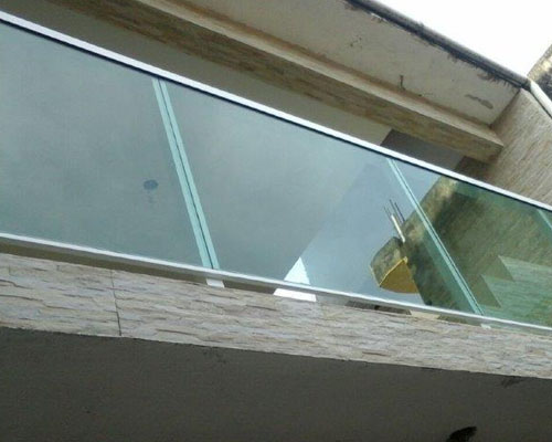 Guarda-corpo em Americana | Santa Bárbara d'Oeste | Nova Odessa | Paulínia | Beto Manutenção de Alumínio