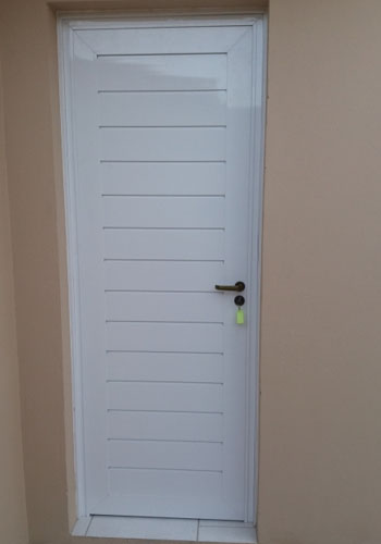 Porta de Alumínio em Americana | Santa Bárbara d'Oeste | Nova Odessa | Paulínia | Beto Manutenção de Alumínio